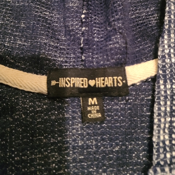 SOLD LOCALLY Inspired Hearts Heathered Sleeveless Hoodie, Size M - Picture 2 of 2